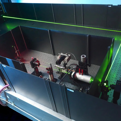 Οπτική πλατφόρμα της Xinland Laser Light Shield Σύστημα προστασίας λέιζερ Νέα κατάσταση 532nm 1064nm Metal Laser Shield για οπτικά εργαστήρια
